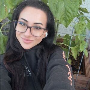 Meet your Posher, Amanda